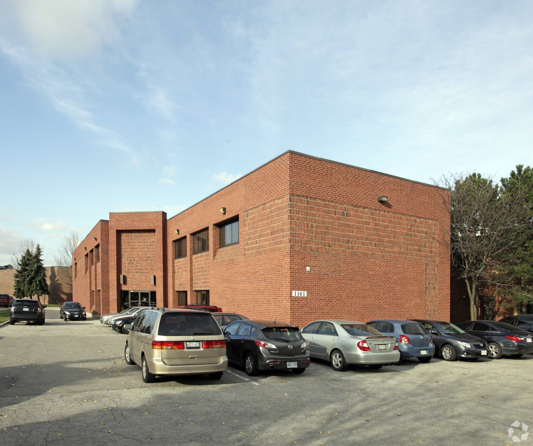 1141 S Service Rd W, Oakville, ON for Rent