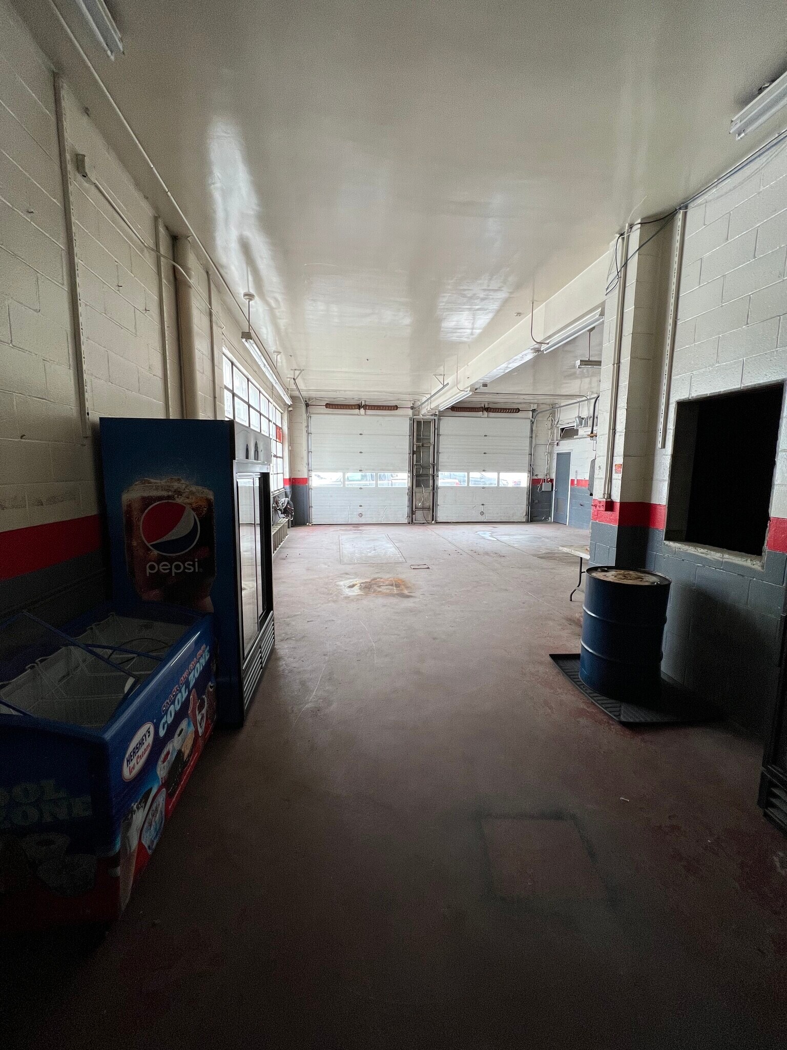 1082 N Main St Fall River, MA 02720 Retail Property for Lease on