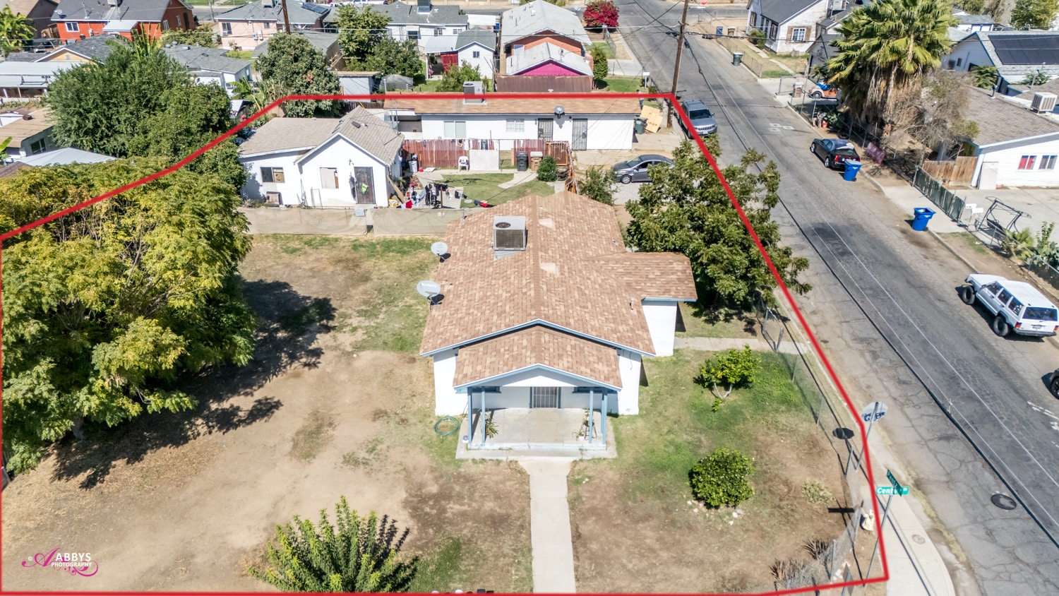 2740 Center St, Bakersfield, CA for Sale