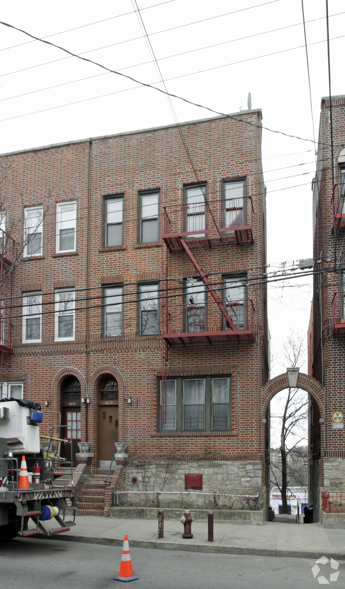 4439 Carpenter, Bronx, NY for Sale