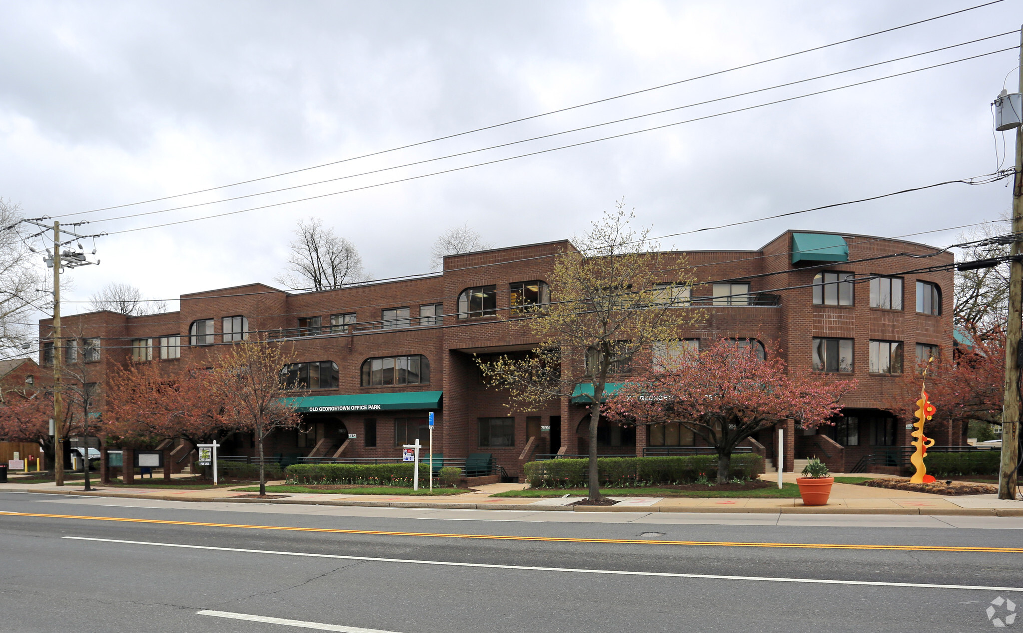 7960-7990 Old Georgetown Rd, Bethesda, MD for Sale