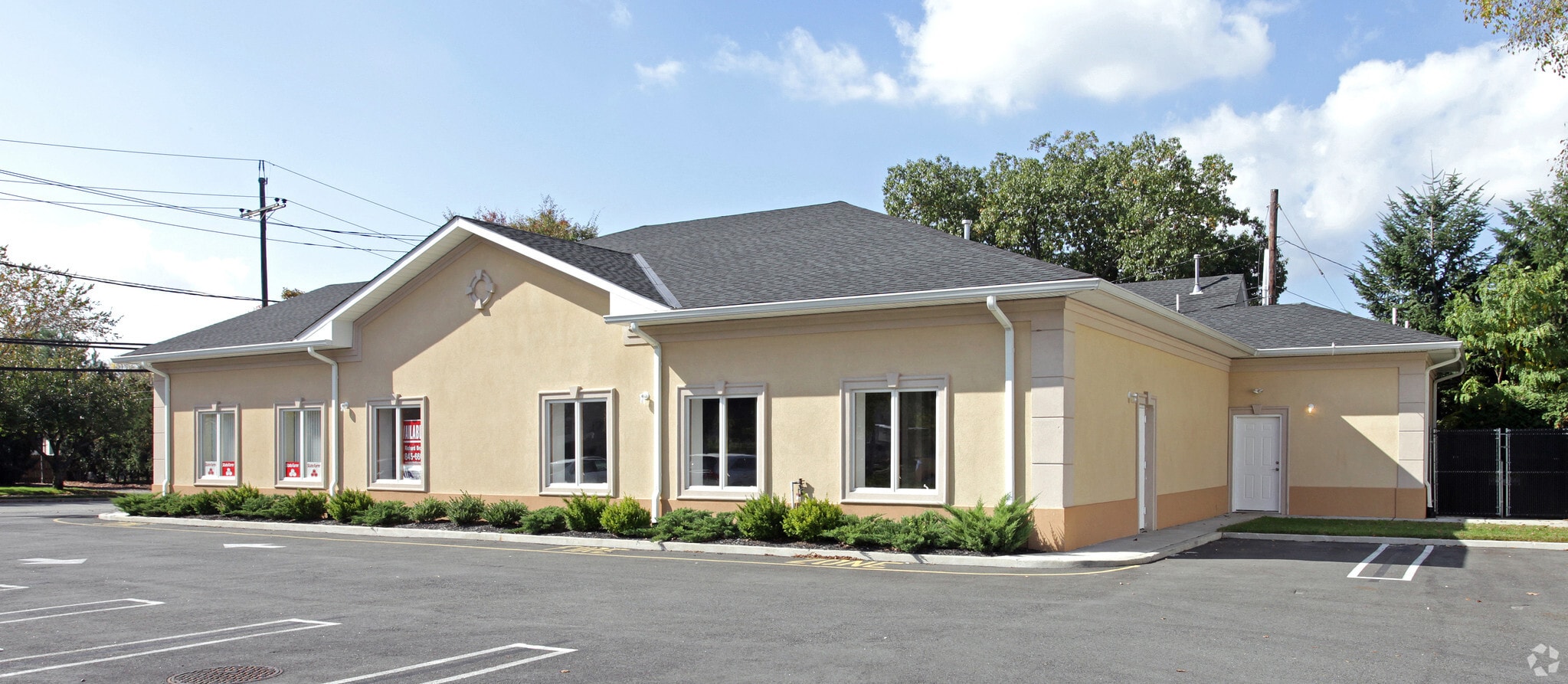 237 W Midland Ave, Paramus, NJ for Rent