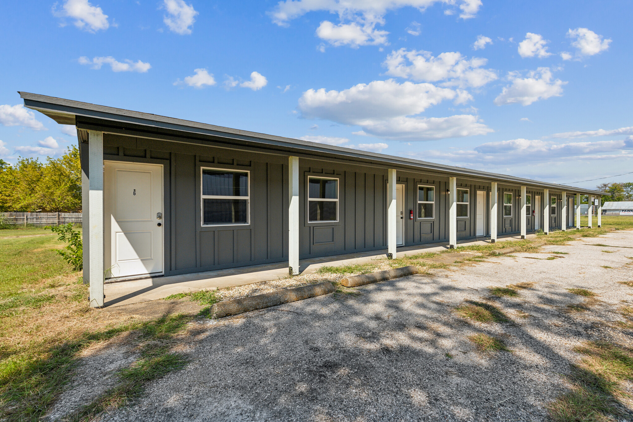 908 E Jefferson Ave, Whitney, TX for Sale