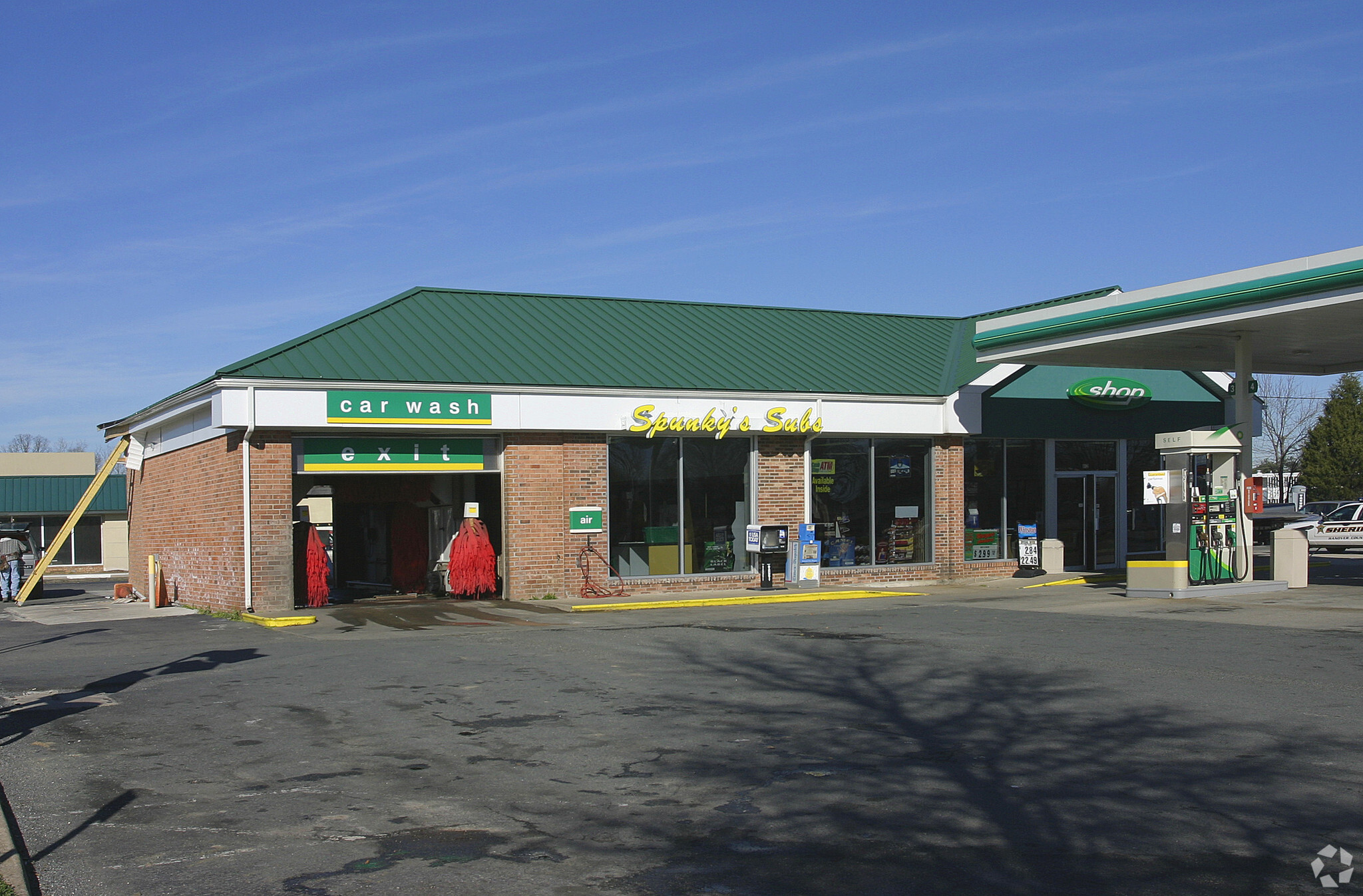 812 England St, Ashland, VA for Sale