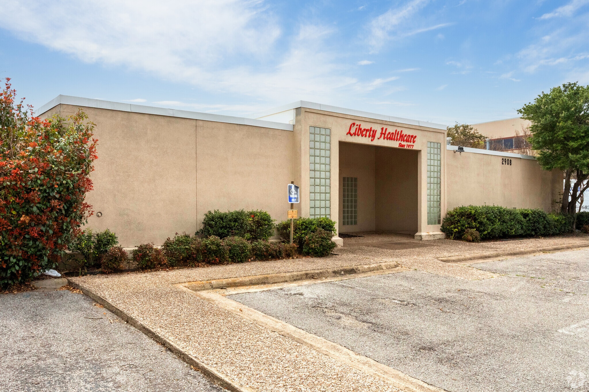 2908 E Trinity Mills Rd, Carrollton, TX for Rent