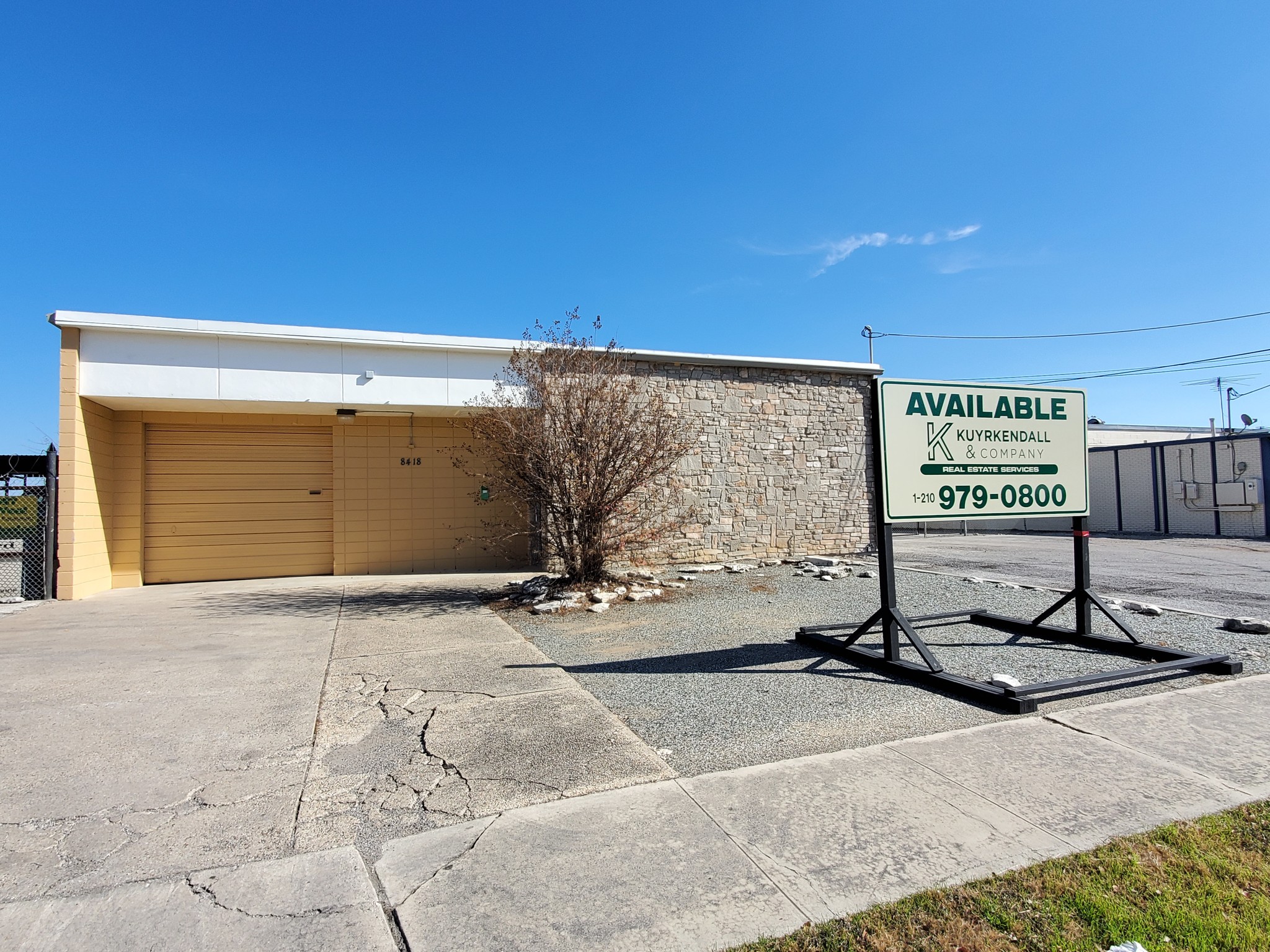 8418 Speedway Dr, San Antonio, TX for Rent