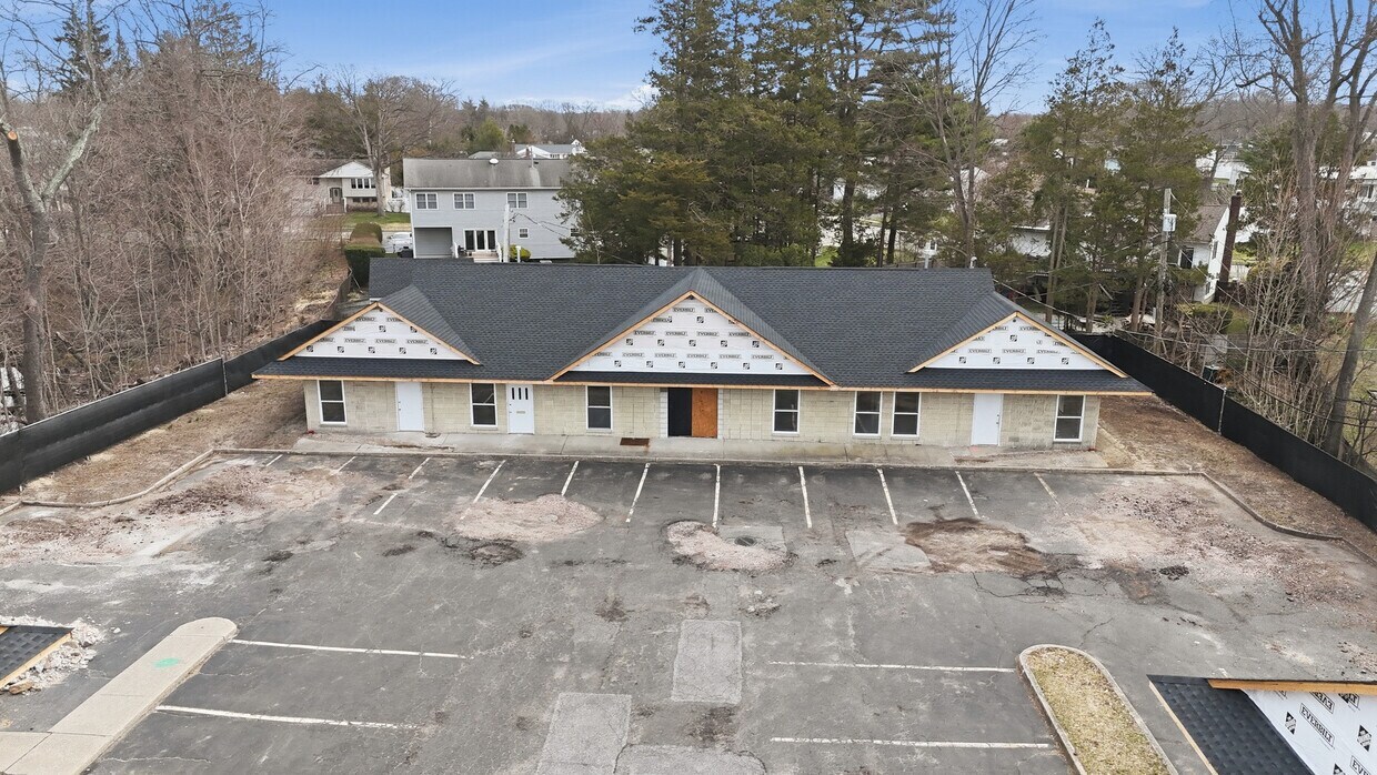 359 Route 111, Smithtown, NY for Rent