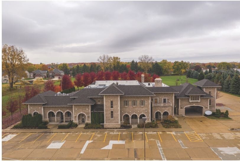 1695 E Big Beaver Rd Troy, MI 48083 Retail Property for Lease on