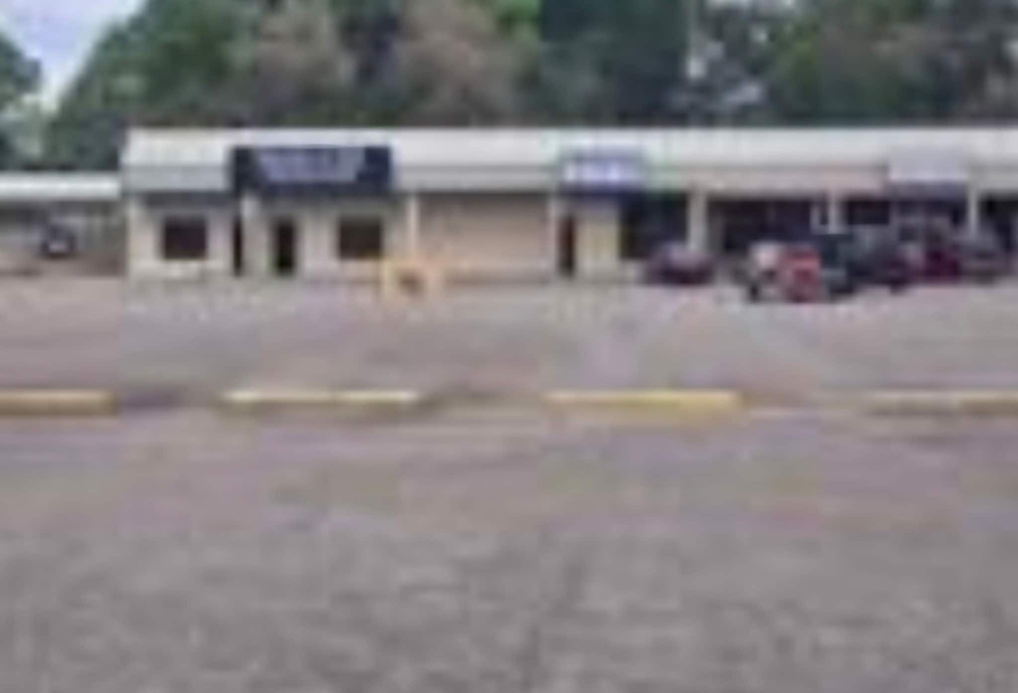 639 E Madison Ave, Bastrop, LA for Rent