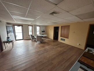 Green Bay, WI Office - 1120-1130 Ashwaubenon St Green Bay, WI Office - 1120-1130 Ashwaubenon St