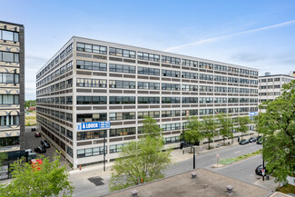 Montréal, QC Office/Retail, Industrial - 111 Rue Chabanel O