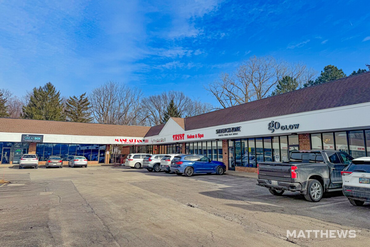 8900-8920 Mentor Ave, Mentor, OH for Rent