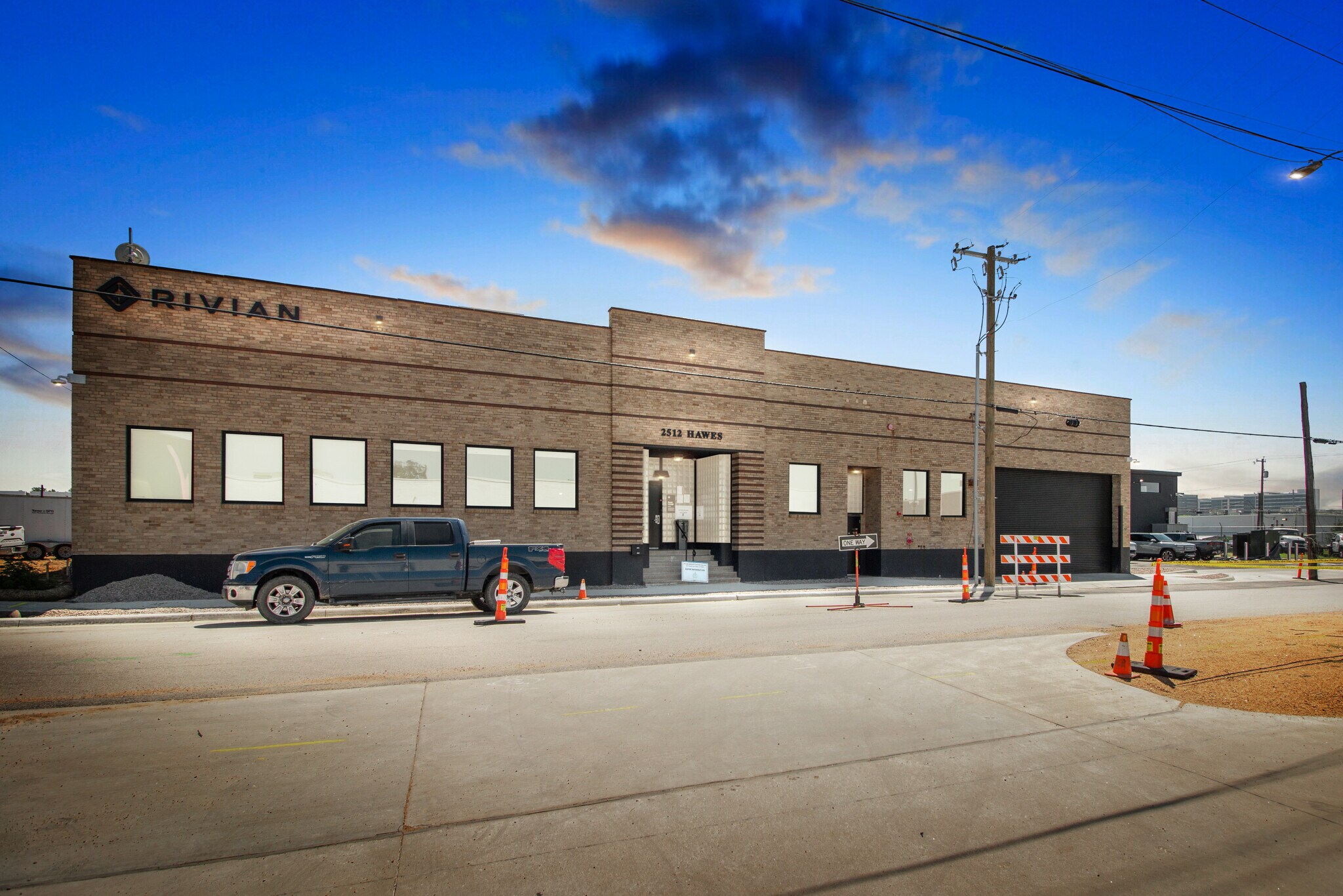 2512 Hawes Ave Dallas, TX 75235 Flex Property for Sale on