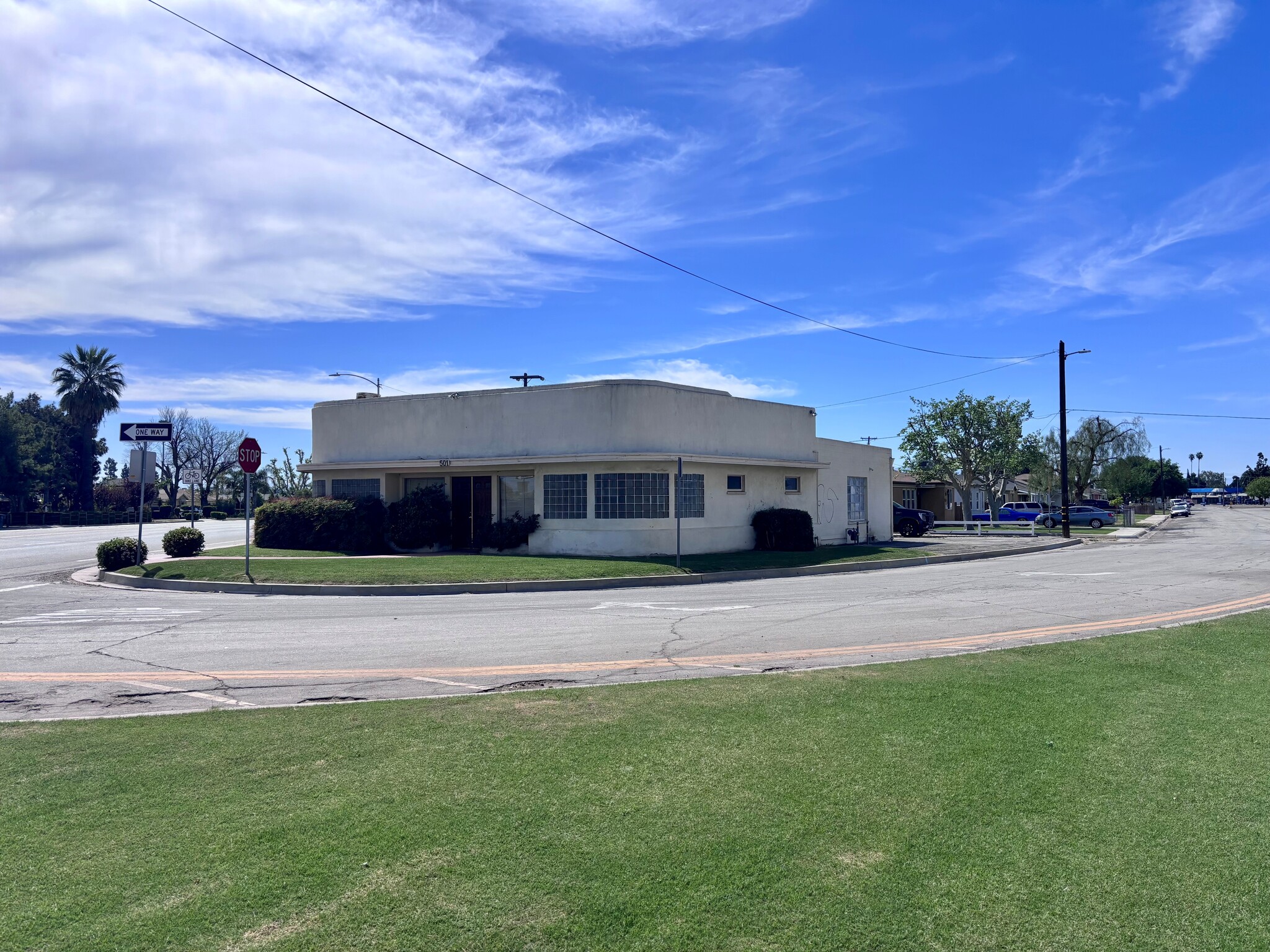 501 S Chester Ave, Bakersfield, CA for Sale