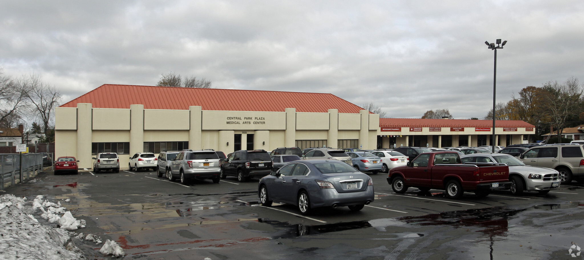 700-760 Old Country Rd, Plainview, NY for Rent