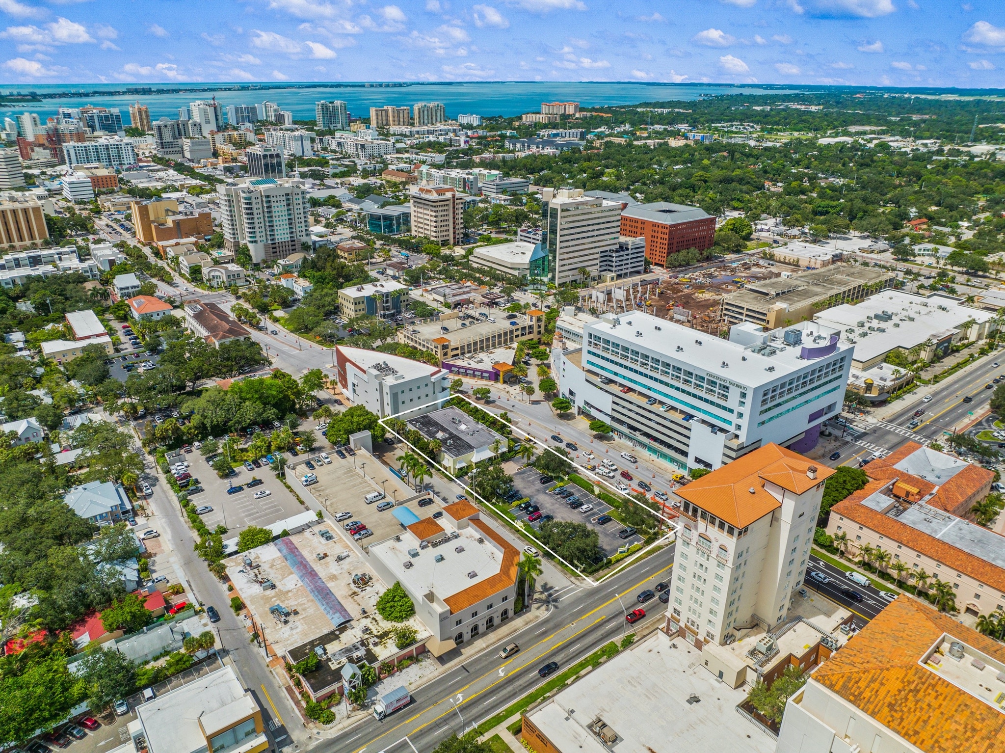 100 S Washington Blvd, Sarasota, FL for Sale