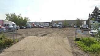 12808 151 Av NW  