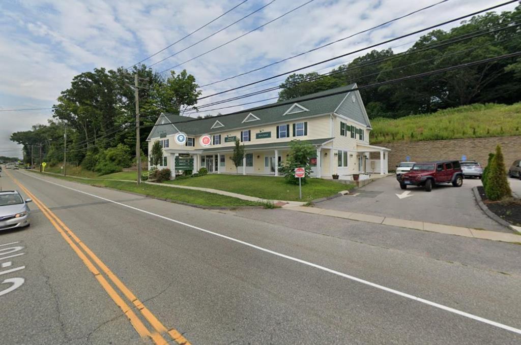 179 Flanders Rd Niantic, CT 06357 Office Property for Sale on