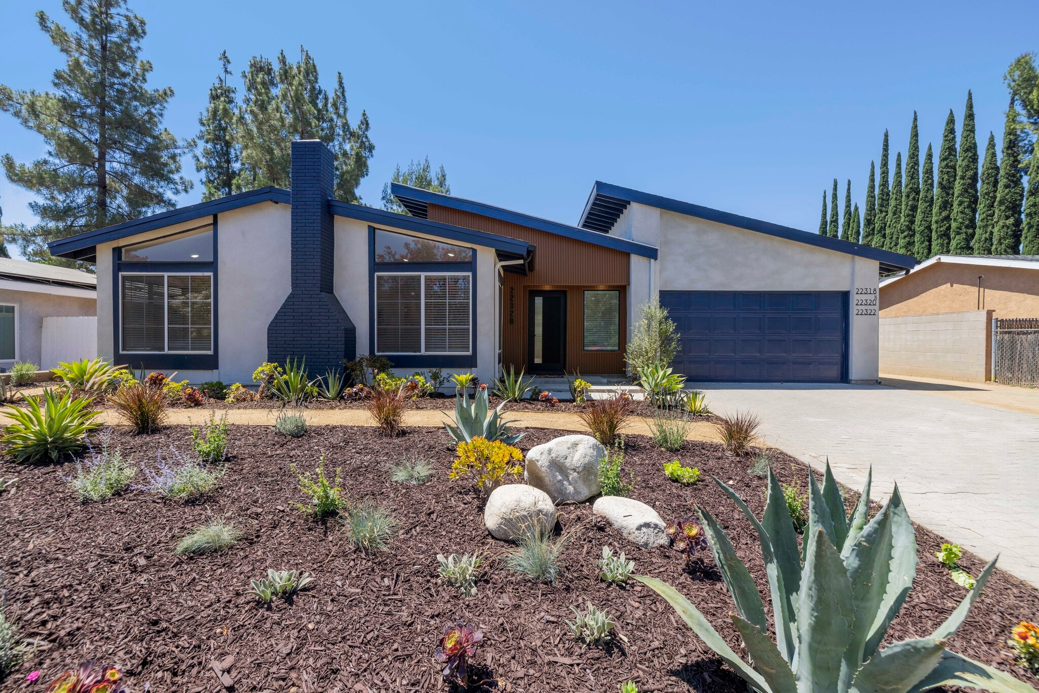 22320 Itasca St, Chatsworth, CA for Sale