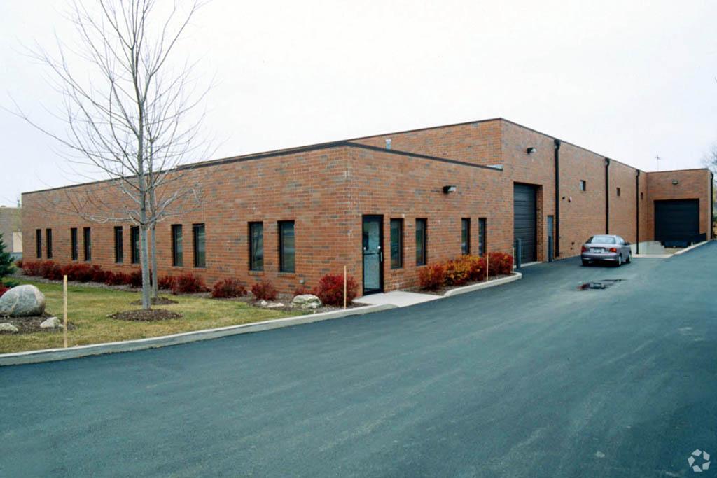 901 N Raddant Rd, Batavia, IL for Sale