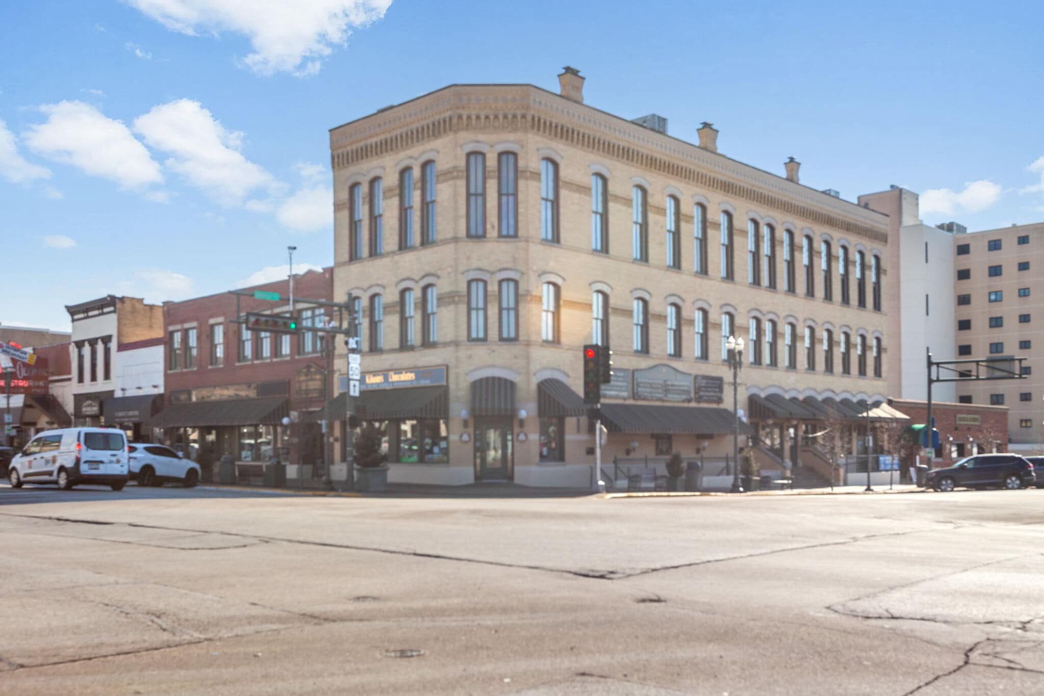 772 W Main St, Lake Geneva, WI for Rent