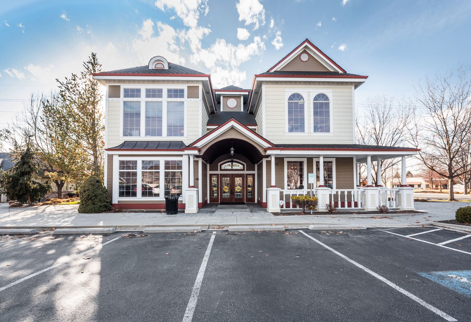 839 E Winding Creek Dr, Eagle, ID for Rent