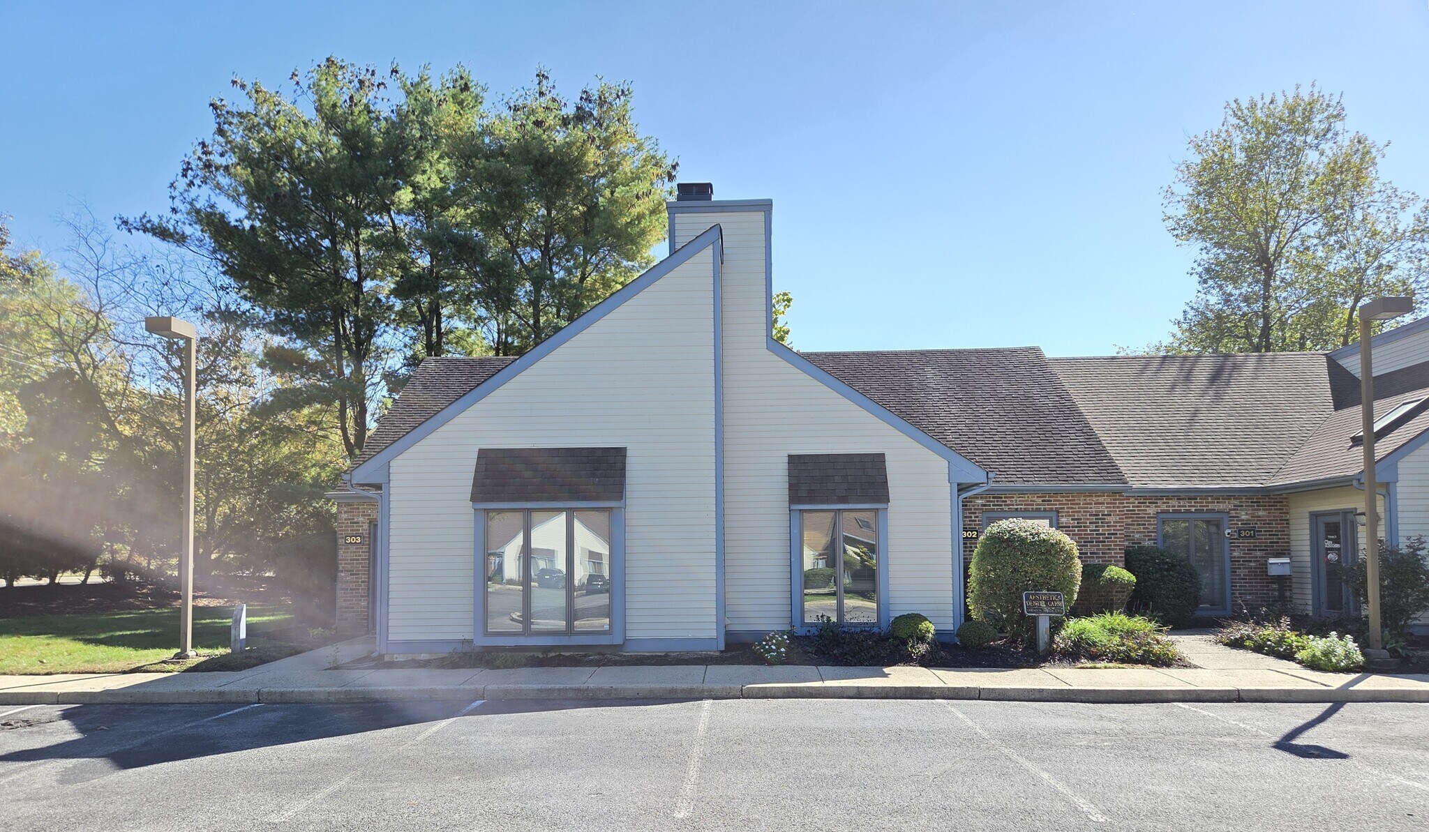 146 S Lakeview Dr, Gibbsboro, NJ for Sale