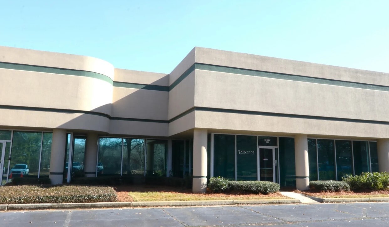 975 Cobb Place Blvd, Kennesaw, GA for Sale