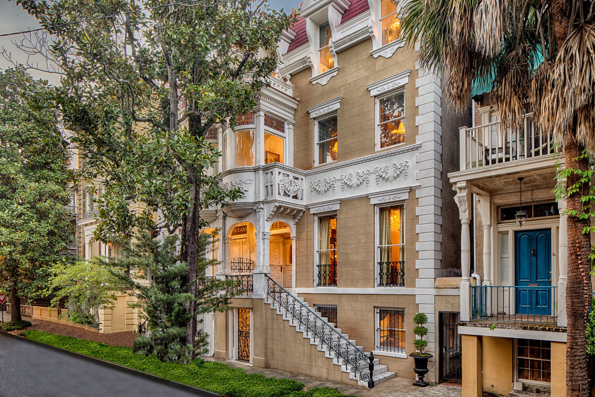 14 E Taylor St, Savannah, GA for Sale
