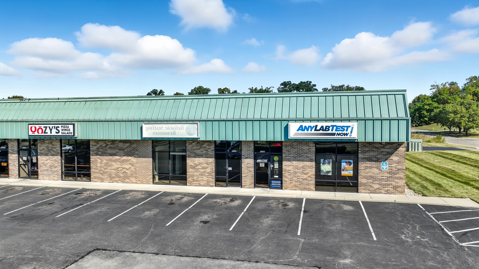 1104-1124 Kemper Meadow Dr, Forest Park, OH for Rent