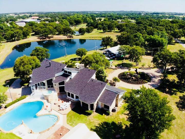 10827 Saint John Rd, Pilot Point, TX for Rent