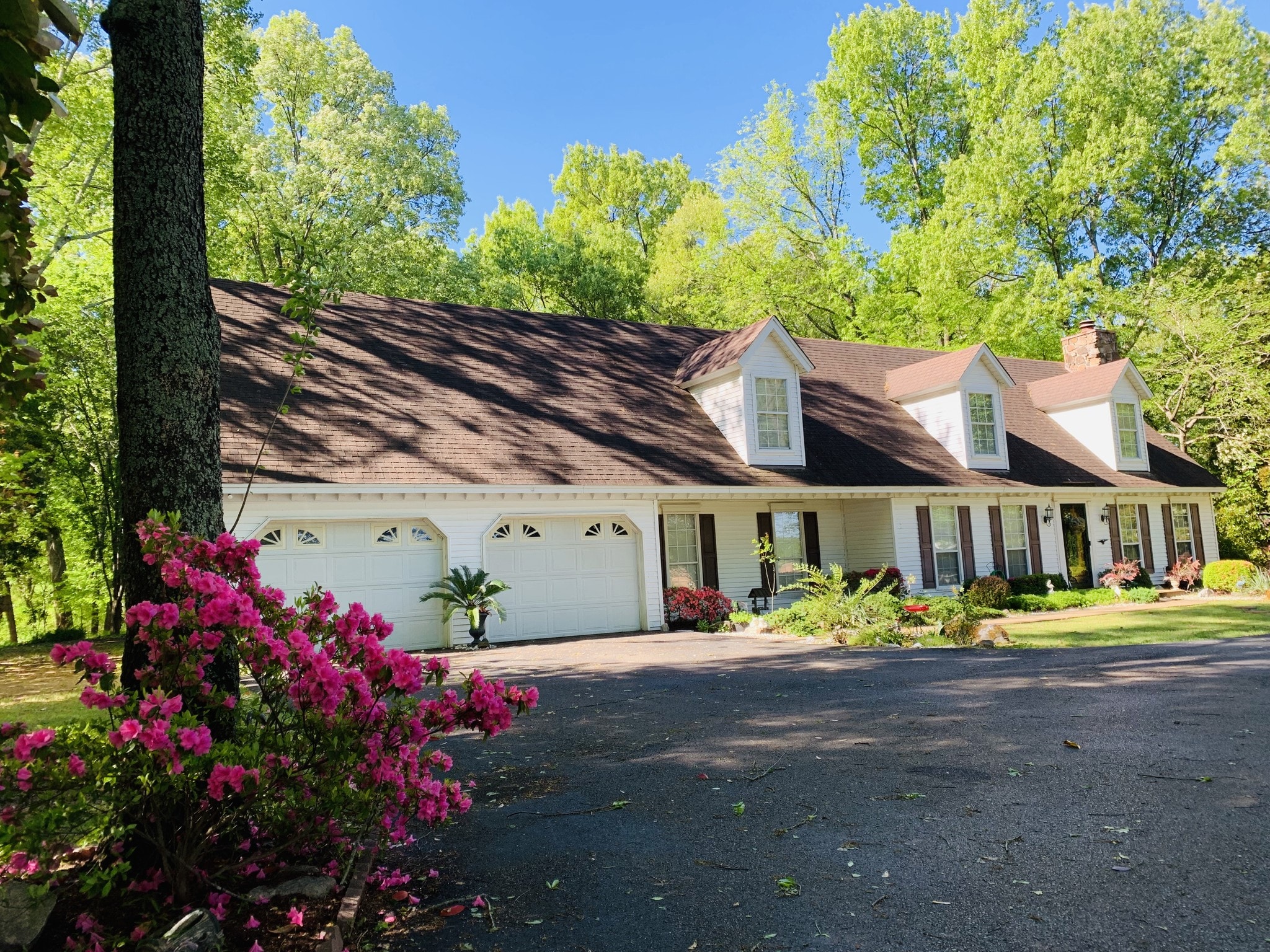 1355 Goodman Rd, Southaven, MS for Sale