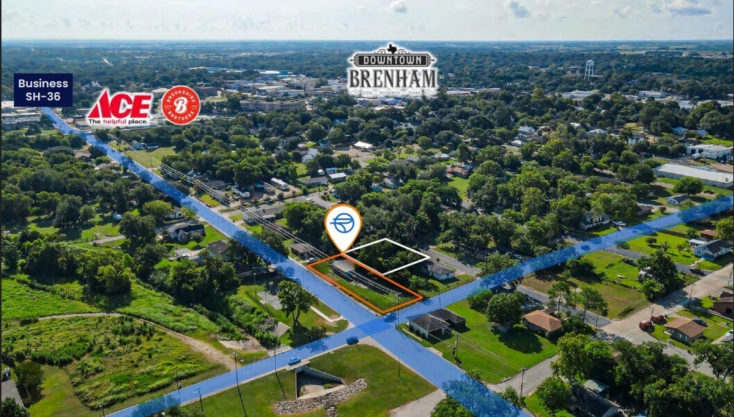 515 Martin Luther King Junior Pky, Brenham, TX for Sale