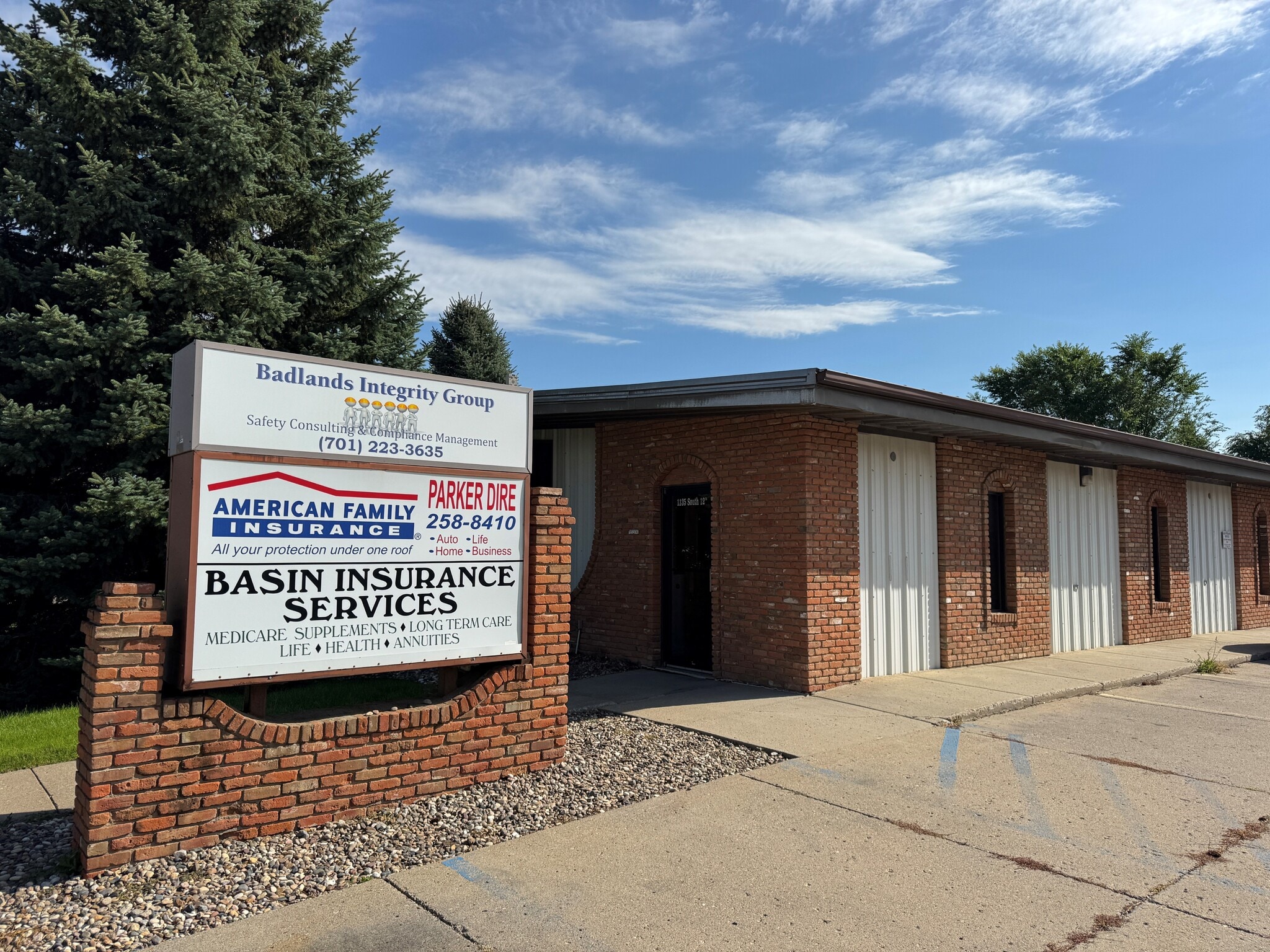 1135 S 12th St, Bismarck, ND for Rent