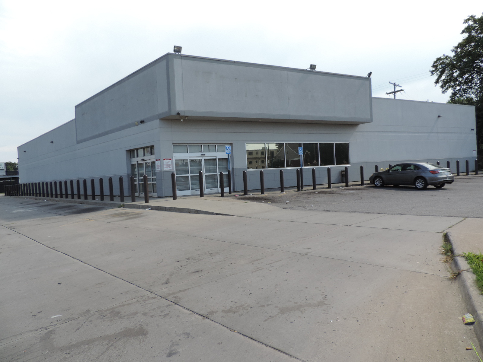17170 Harper Ave, Detroit, MI for Rent