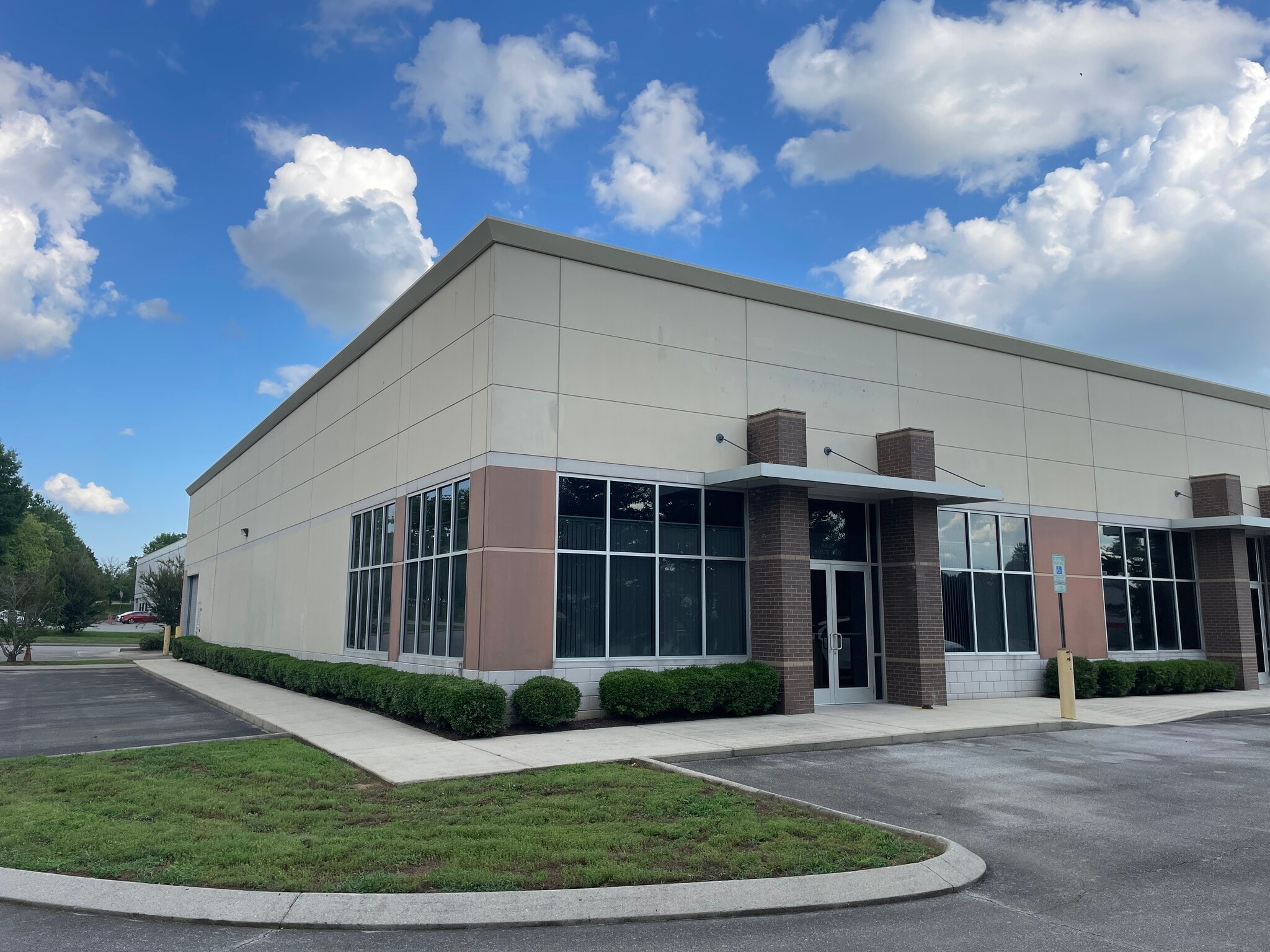 4638 Resource Dr, Chattanooga, TN for Rent