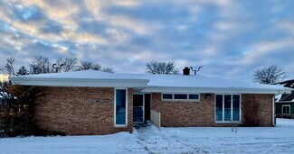 Owosso, MI Medical - 327 E North St