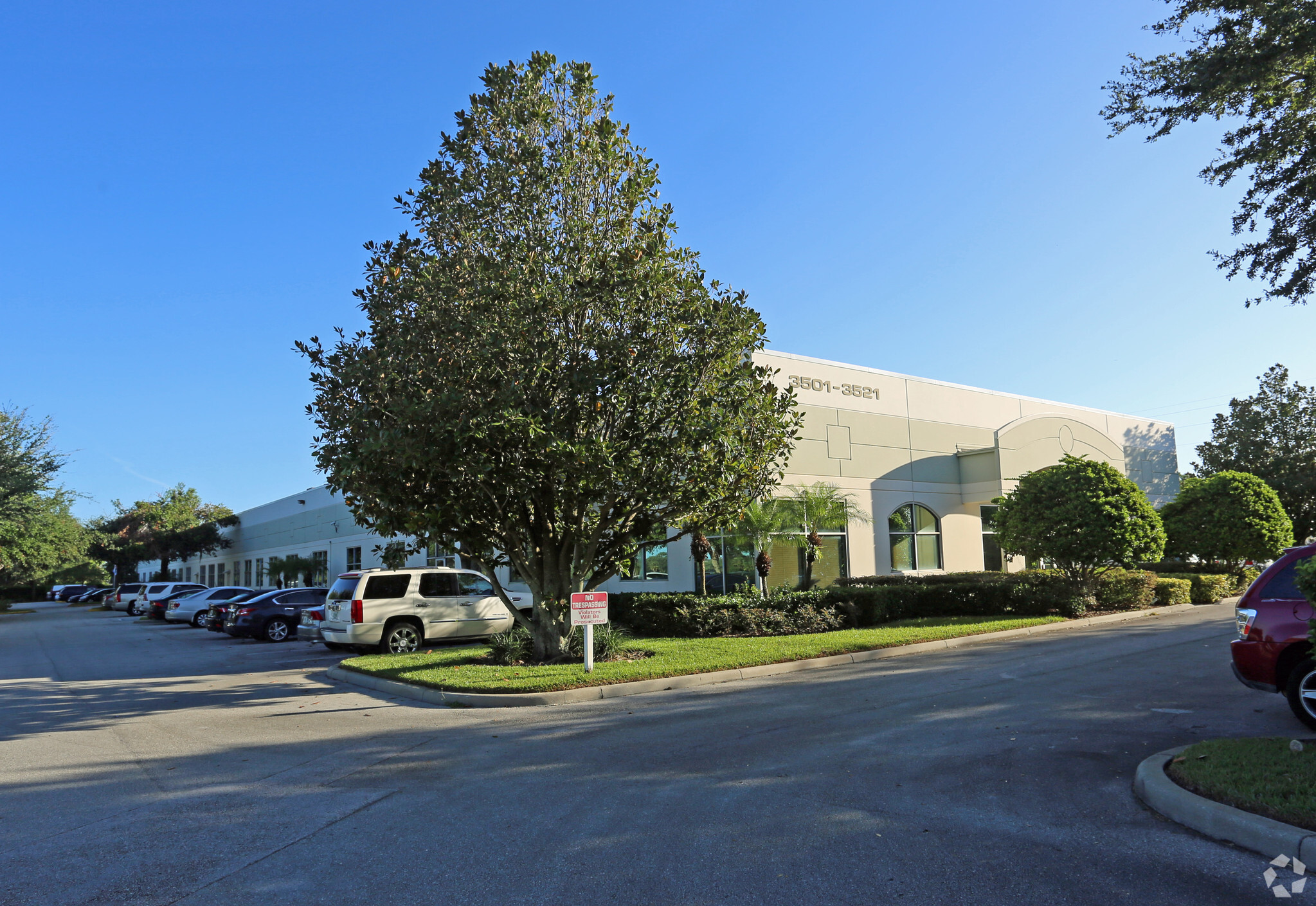 3501-3521 Parkway Center Ct, Orlando, FL for Rent