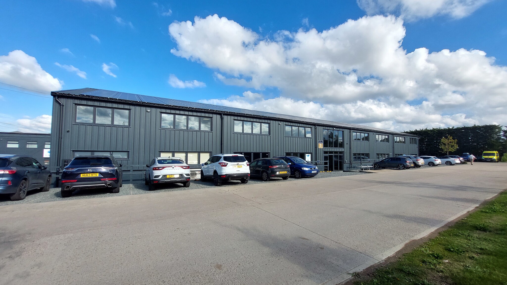 West Hanningfield Rd, Chelmsford, ESS for Rent