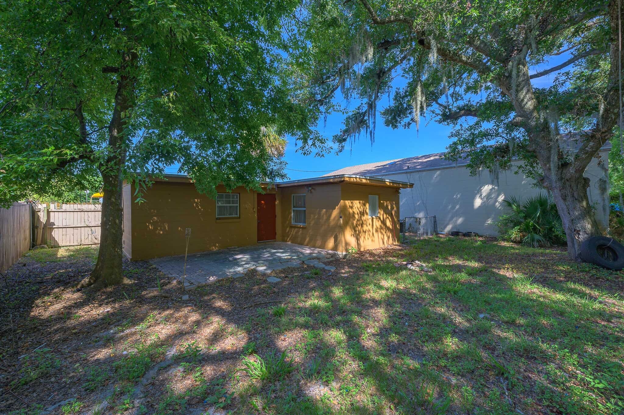 641 Carswell Ave Daytona Beach, FL 32117 Office Property for Sale on