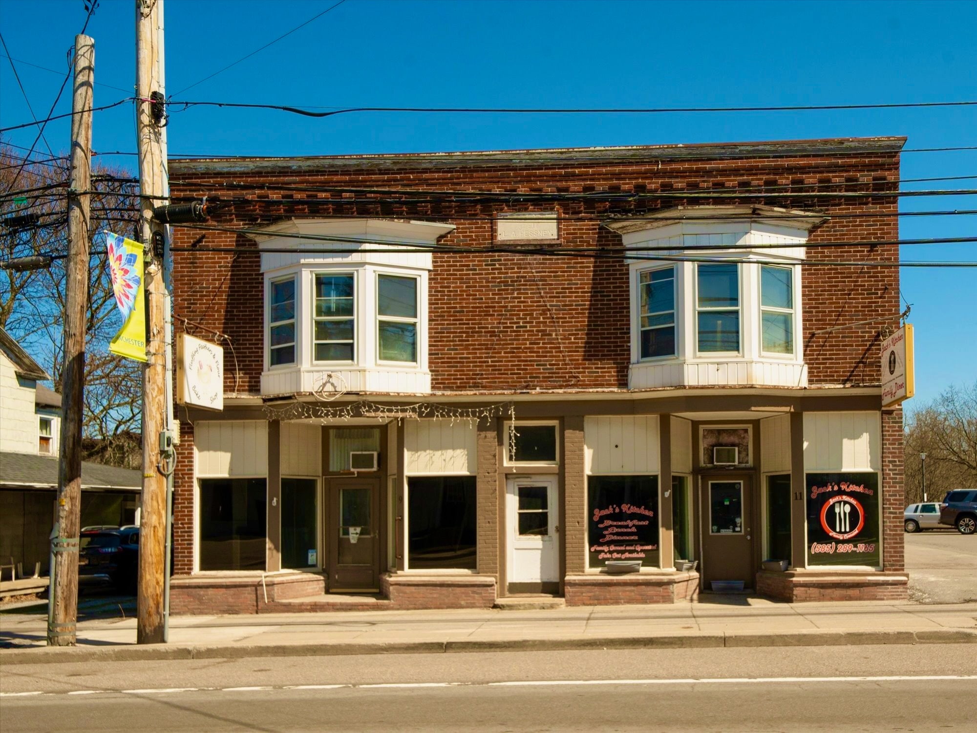9 S Main St, Manchester, NY for Sale