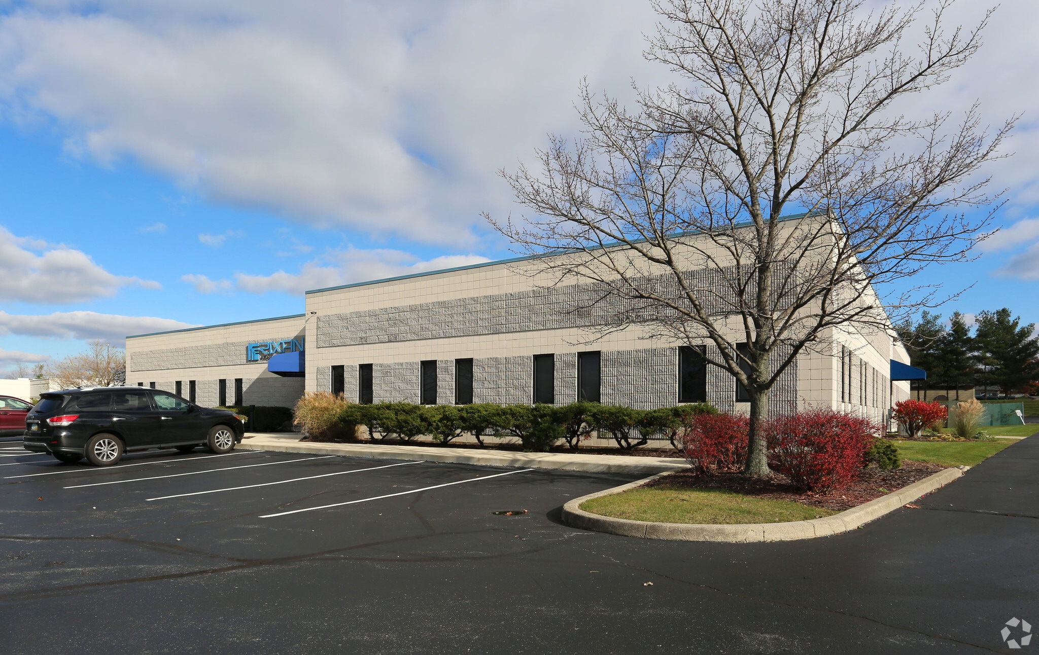 7560-7566 Paragon Rd, Centerville, OH for Sale