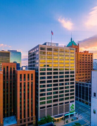 Milwaukee, WI Office - 250 E Wisconsin Ave