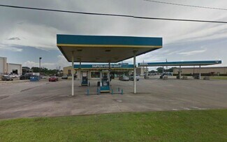 Beaumont, TX Service Station - 1625 W Cardinal Dr