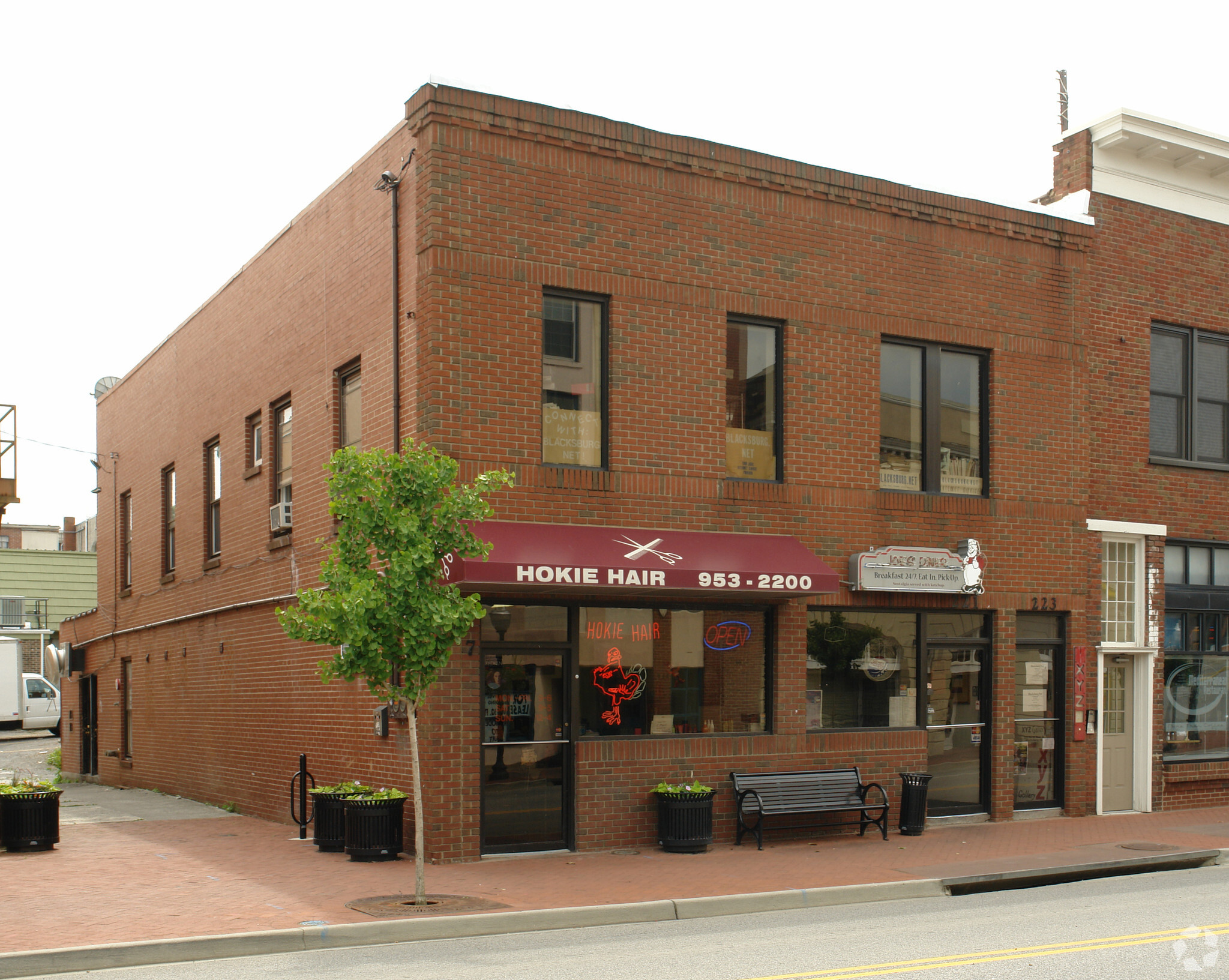 217-323 N Main St, Blacksburg, VA for Rent