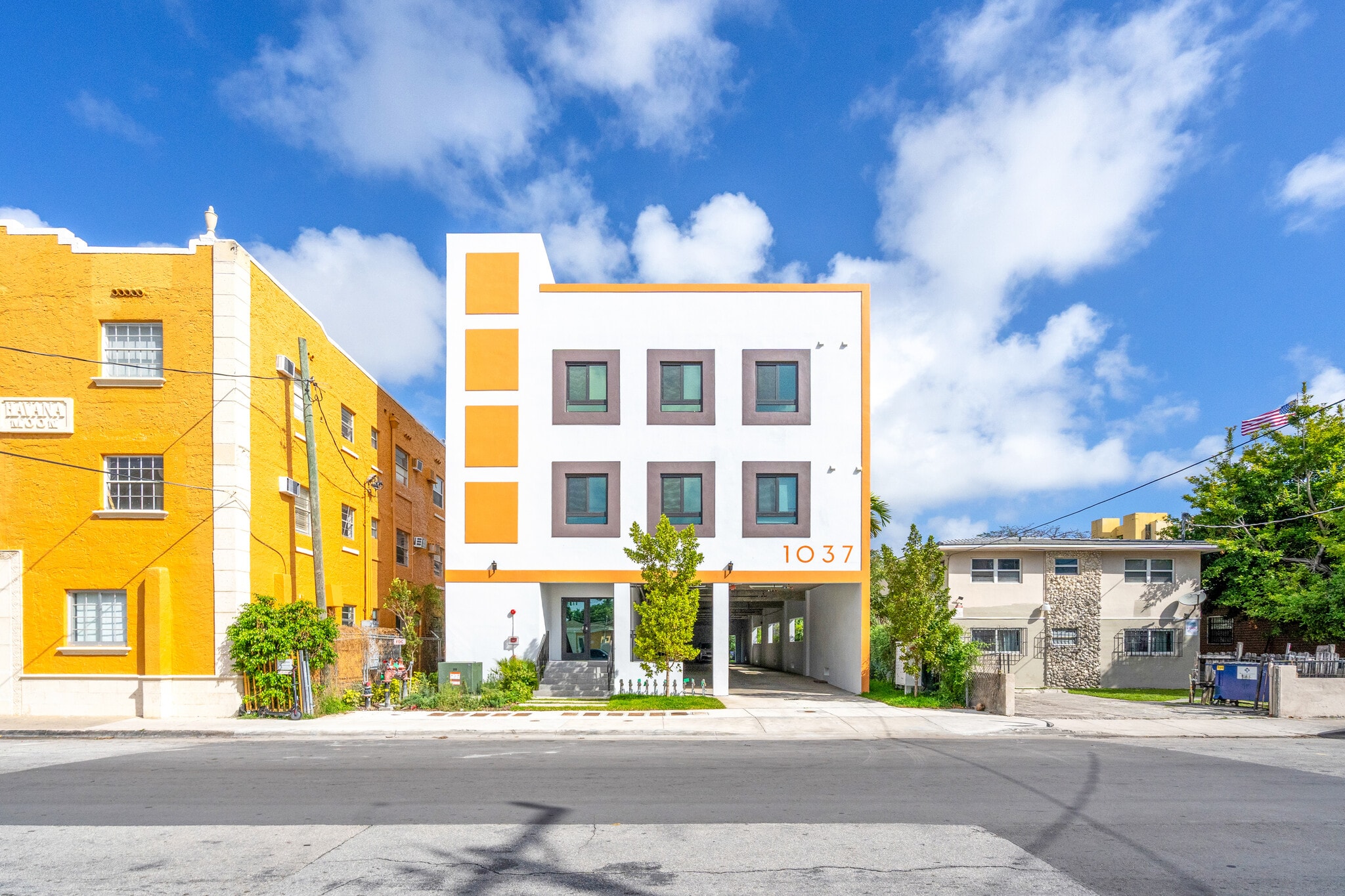 1037 NW 2nd St, Miami, FL for Sale