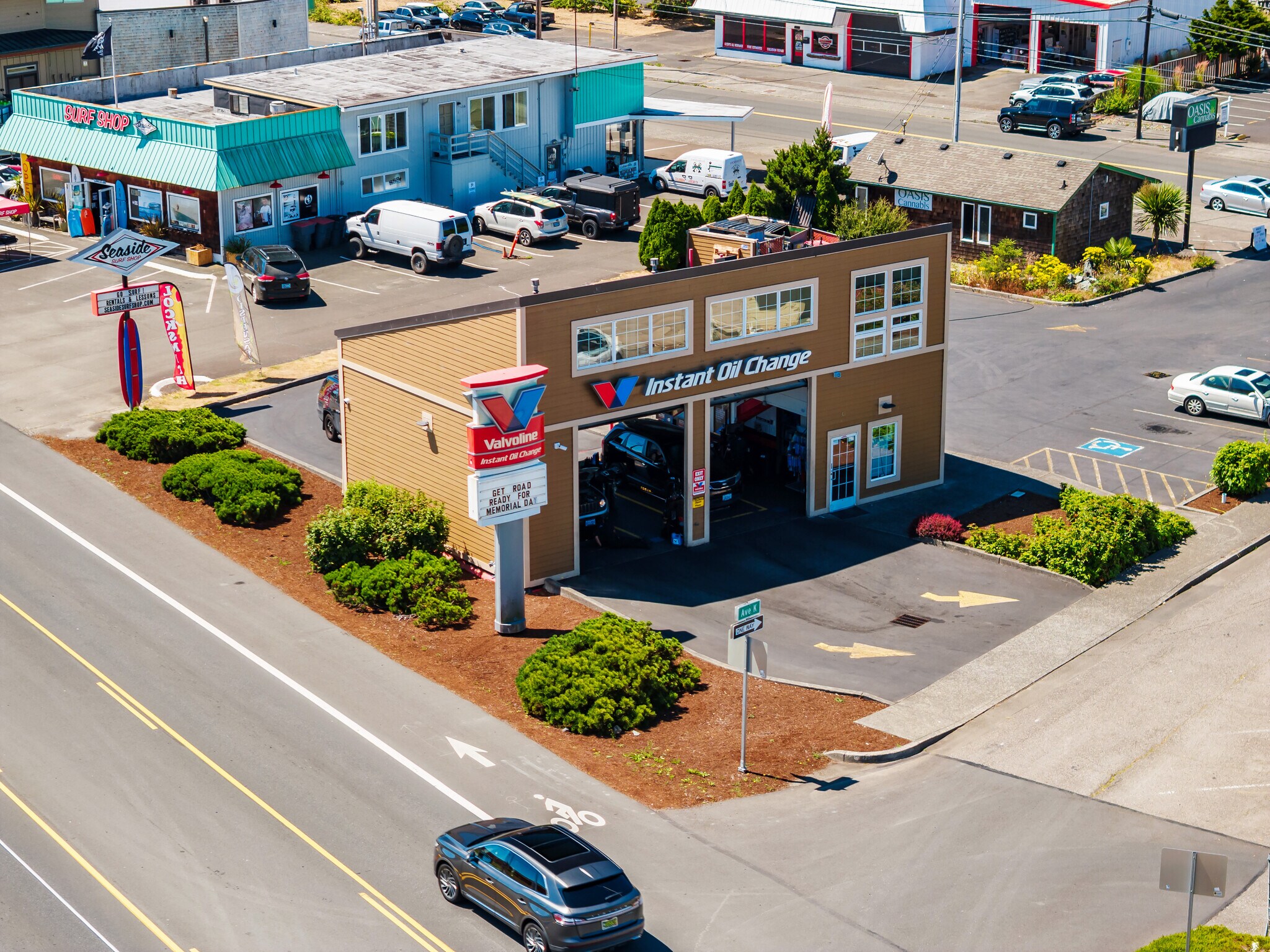 1109 S Holladay Dr, Seaside, OR for Sale