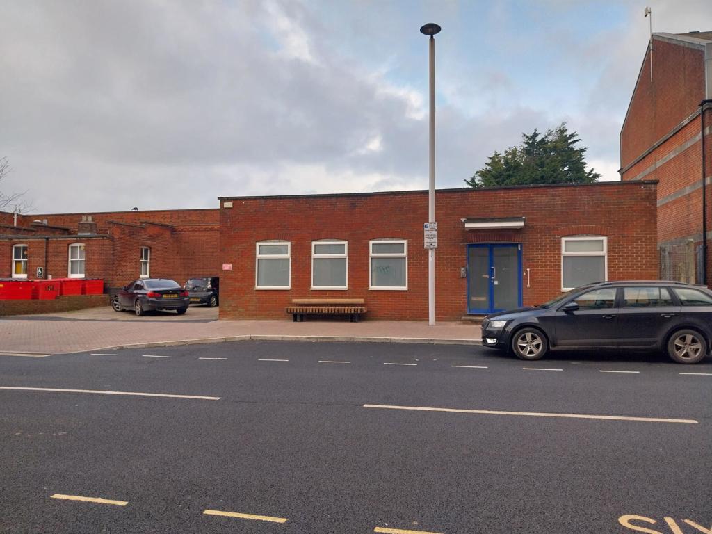 6 Railway Approach, Worthing, WSX for Rent