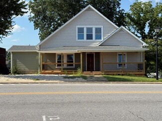 Yadkinville, NC Retail - 237 E Main St