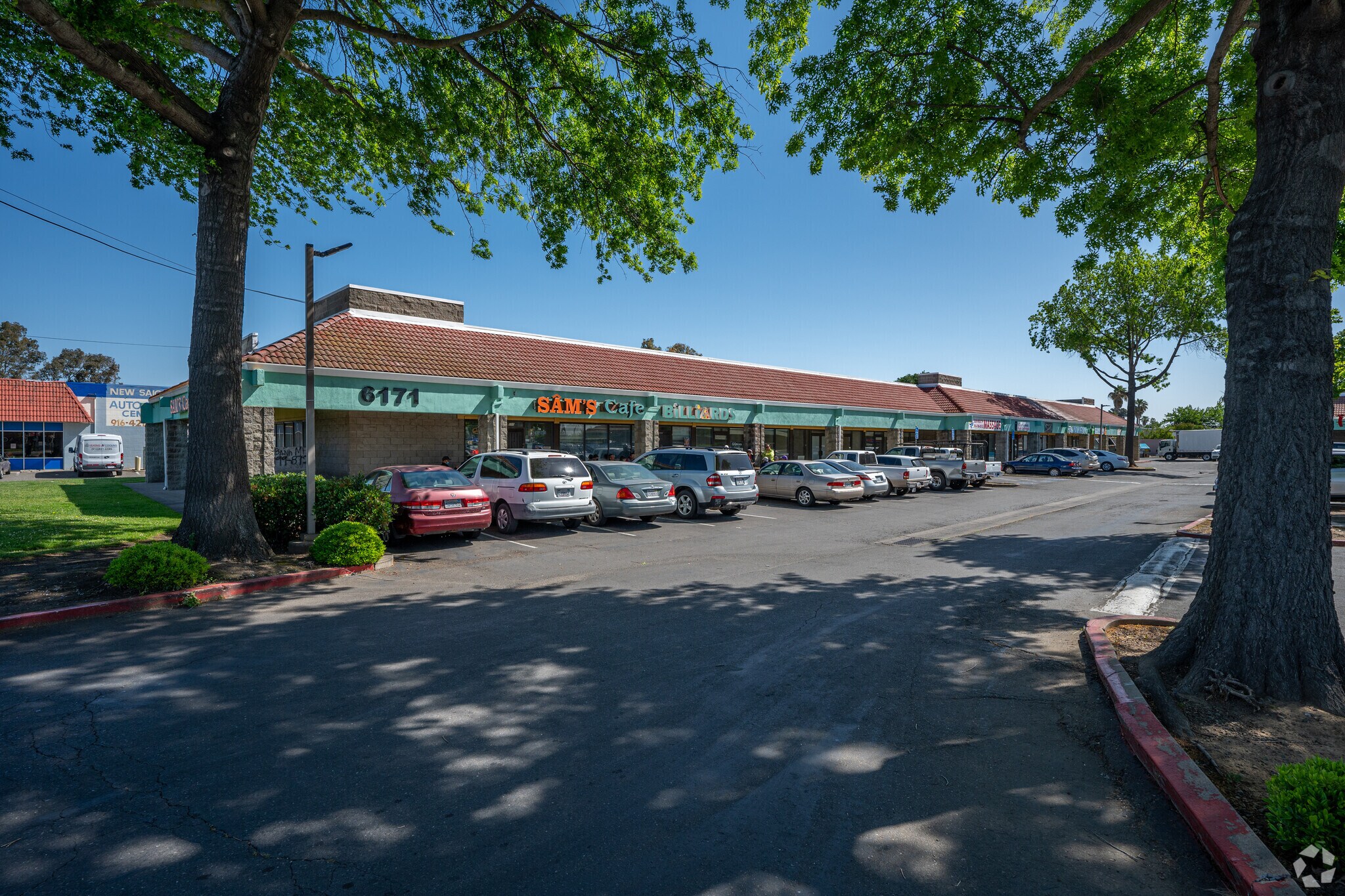 6171-6175 Stockton Blvd, Sacramento, CA for Rent